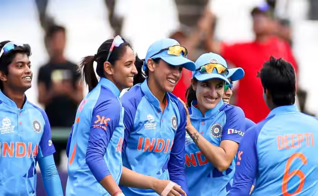 indian-womens-team.jpg