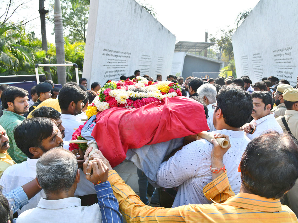 98.jpg 29