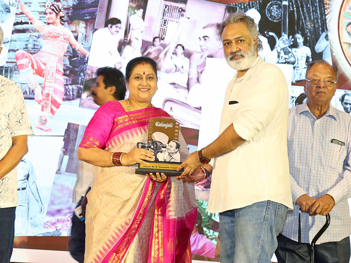 Kalatapasvi_20K_20Viswanath_20Birthday_20Anniversary_20Celebrations-18.jpg 18