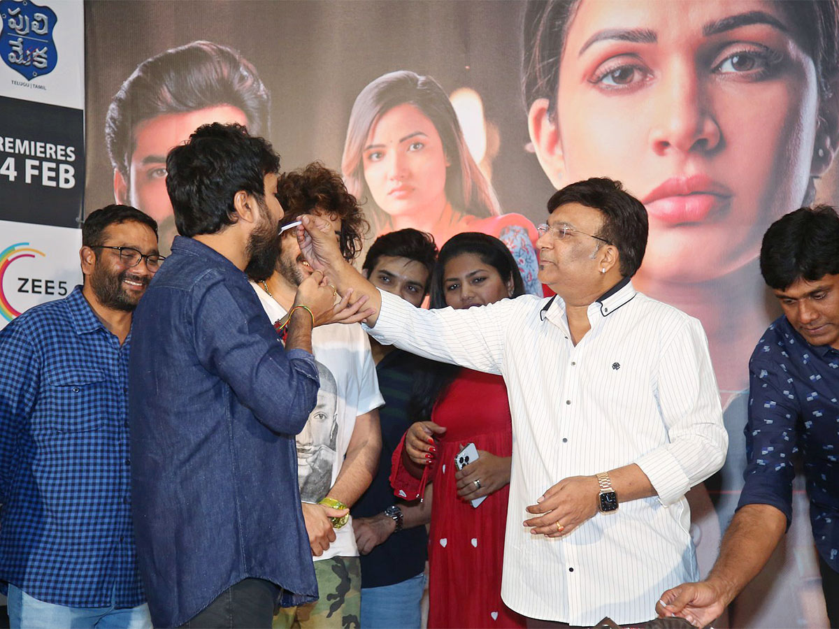Actress_20Lavanya_20Tripathi_20Puli_20Meka_20MovieTrailer_20Launch-12.jpg 12