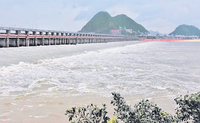 PRAKASAM-BARRAGE.jpg