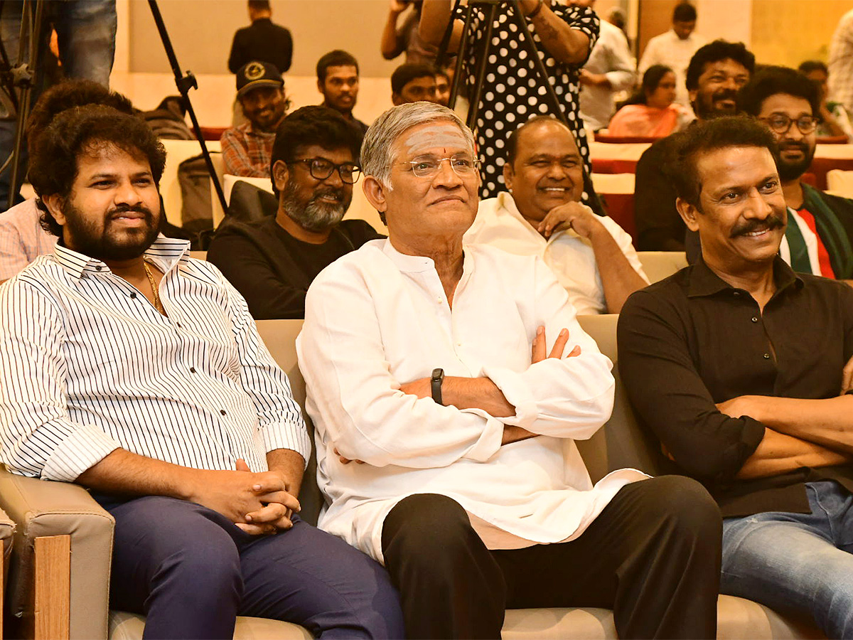 SIR_20Movie_20Blockbuster_20Success_20Meet-13.jpg 13