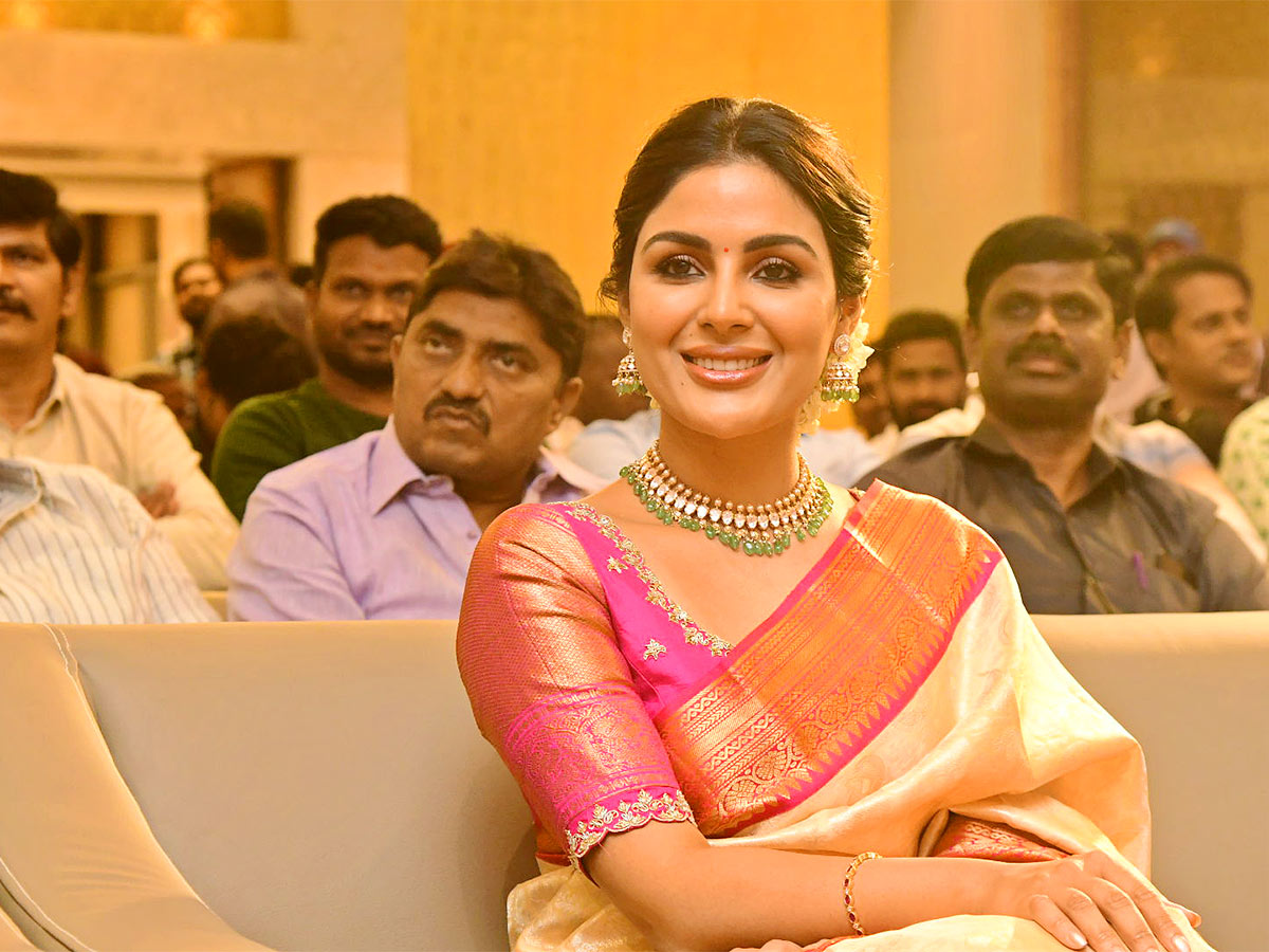 SIR_20Movie_20Blockbuster_20Success_20Meet-27.jpg 27