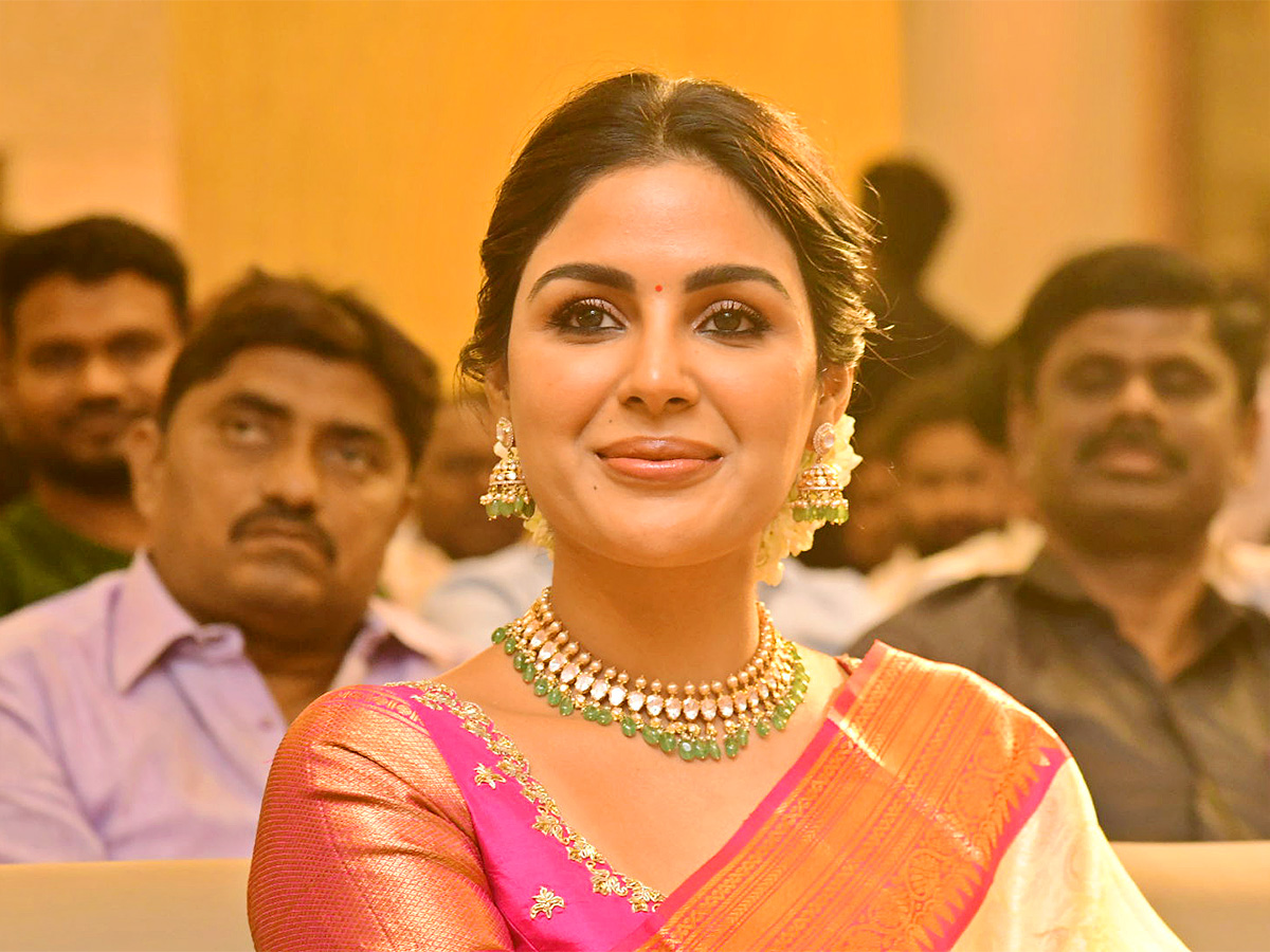 SIR_20Movie_20Blockbuster_20Success_20Meet-9.jpg 9