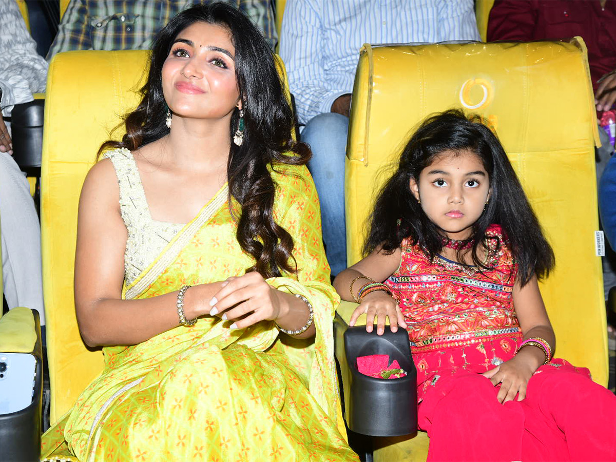 Allari_20Naresh_20Ugram_20Teaser_20Launch_20Event_20Pics-16.jpg 16