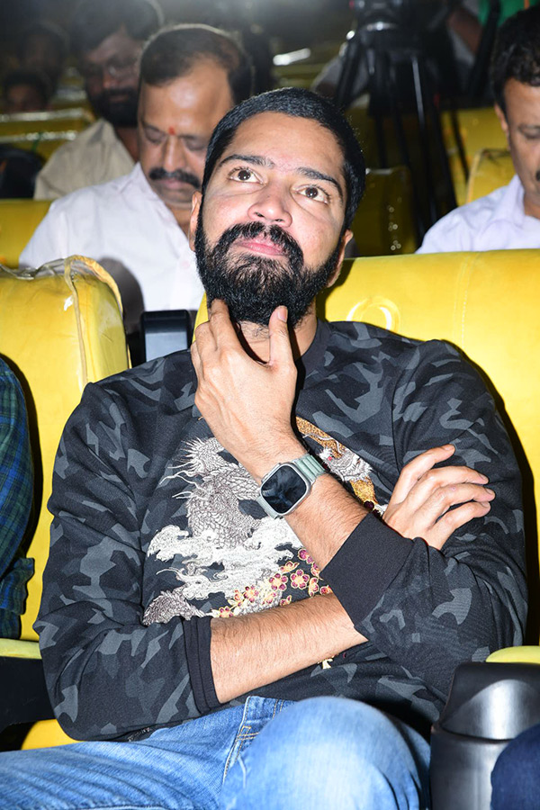 Allari_20Naresh_20Ugram_20Teaser_20Launch_20Event_20Pics-25.jpg 25