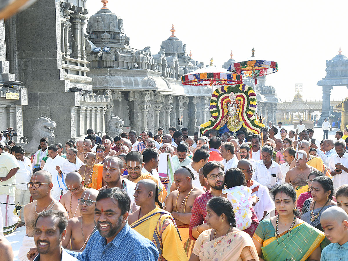 Yadadri_20Brahmotsavams_202023_20Photos-14.jpg 14