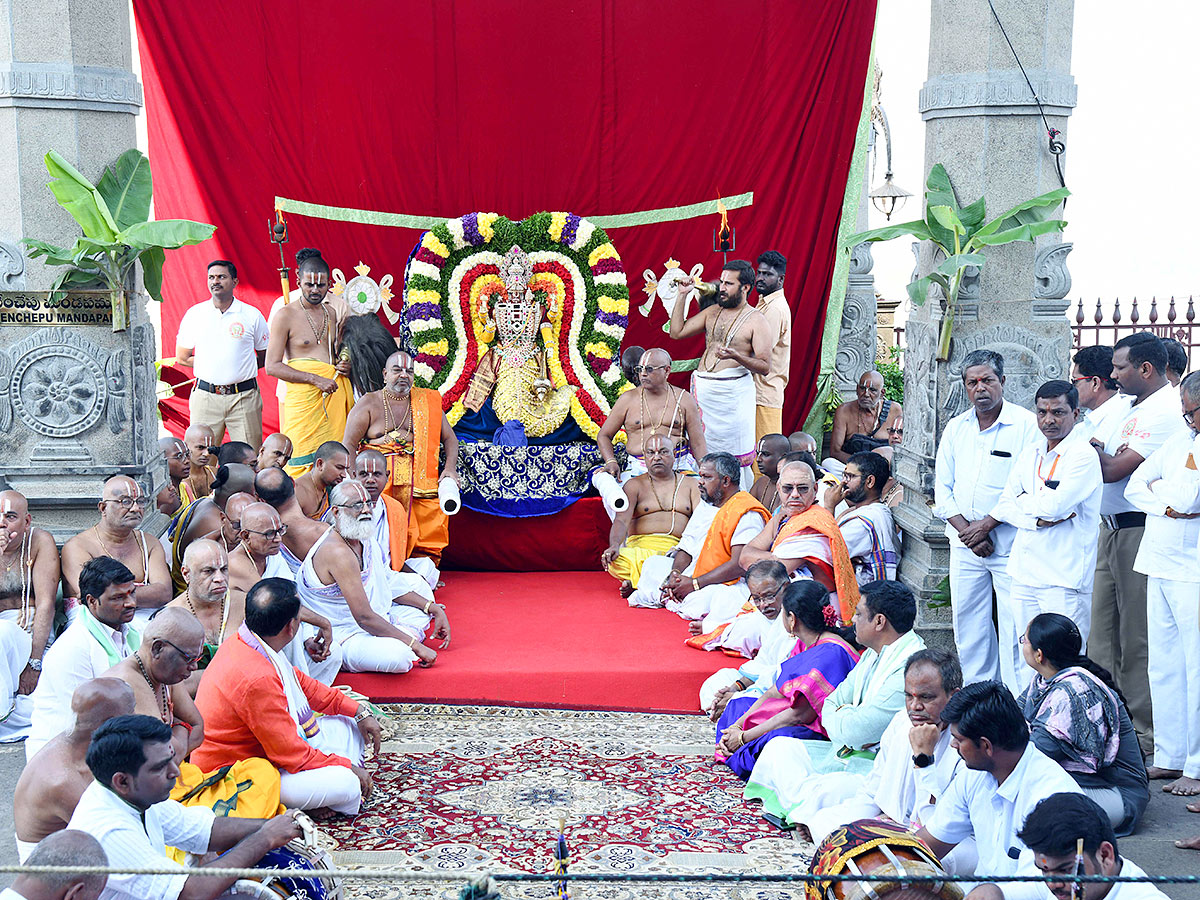 Yadadri_20Brahmotsavams_202023_20Photos-15.jpg 15