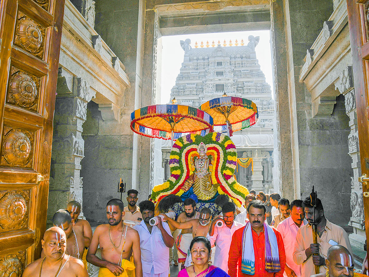 Yadadri_20Brahmotsavams_202023_20Photos-2.jpg 2