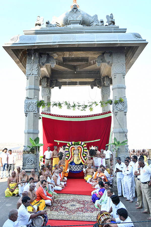 Yadadri_20Brahmotsavams_202023_20Photos-22.jpg 22