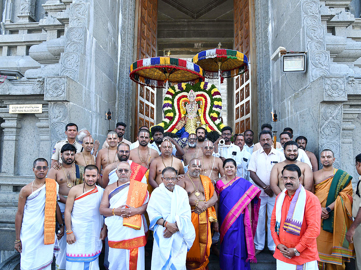 Yadadri_20Brahmotsavams_202023_20Photos-5.jpg 5