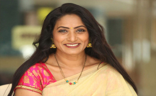 aamani.jpg