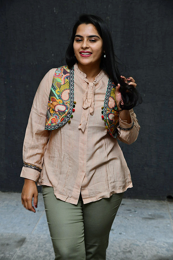 Actress_20Kavya_20Kalyanram_20Photos_11.jpg 10