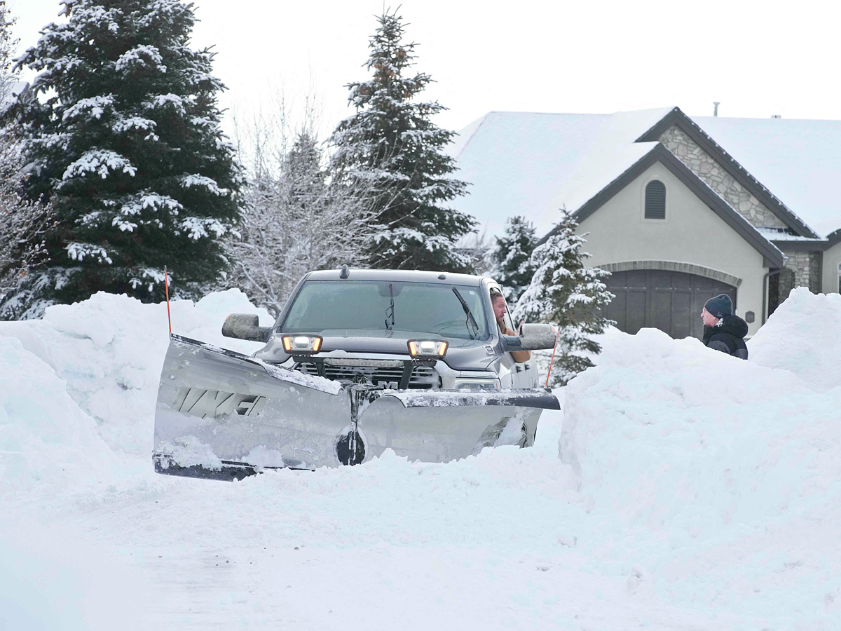 Massive_20Snow_20Storm_20Hits_20America_20Photos_1.jpg 1