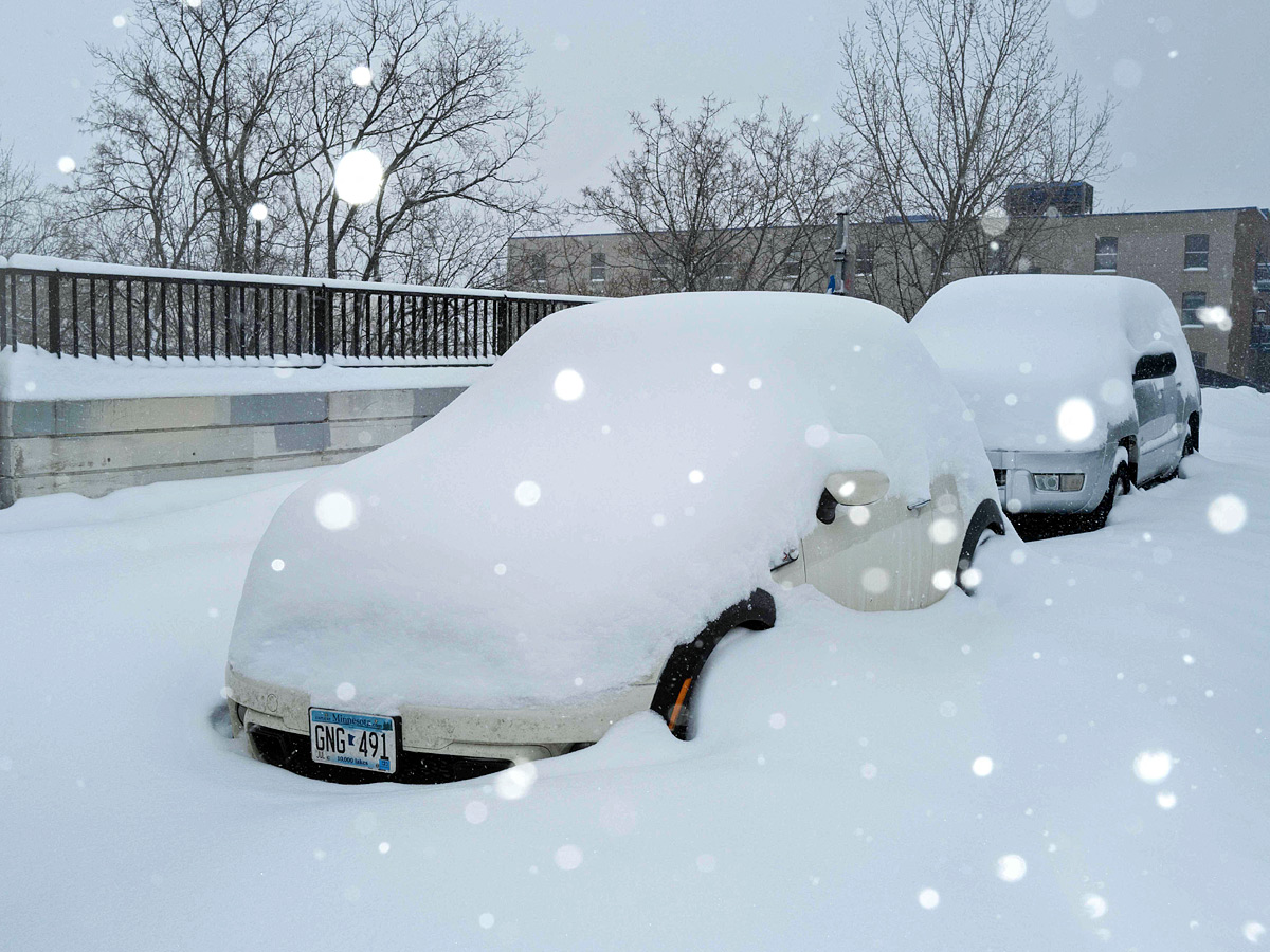 Massive_20Snow_20Storm_20Hits_20America_20Photos_10.jpg 10