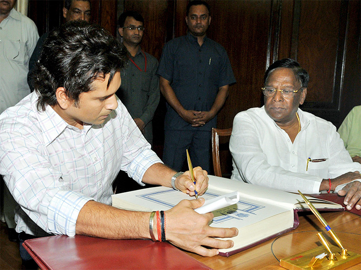 Rare_20Photos_20Of_20Sachin_20Tendulkar_20-30.jpg 29