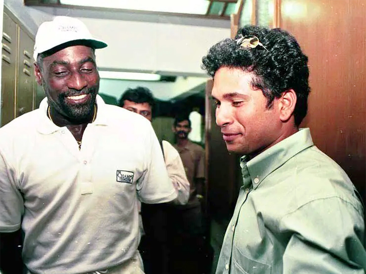 Rare_20Photos_20Of_20Sachin_20Tendulkar_20-48.jpg 45