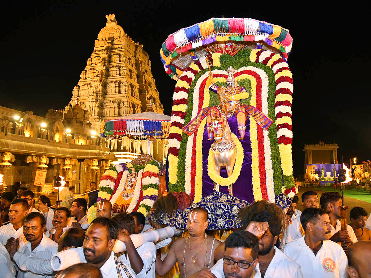 Yadagirigutta_20Brahmotsavam_202023_20Photos-2.jpg 2