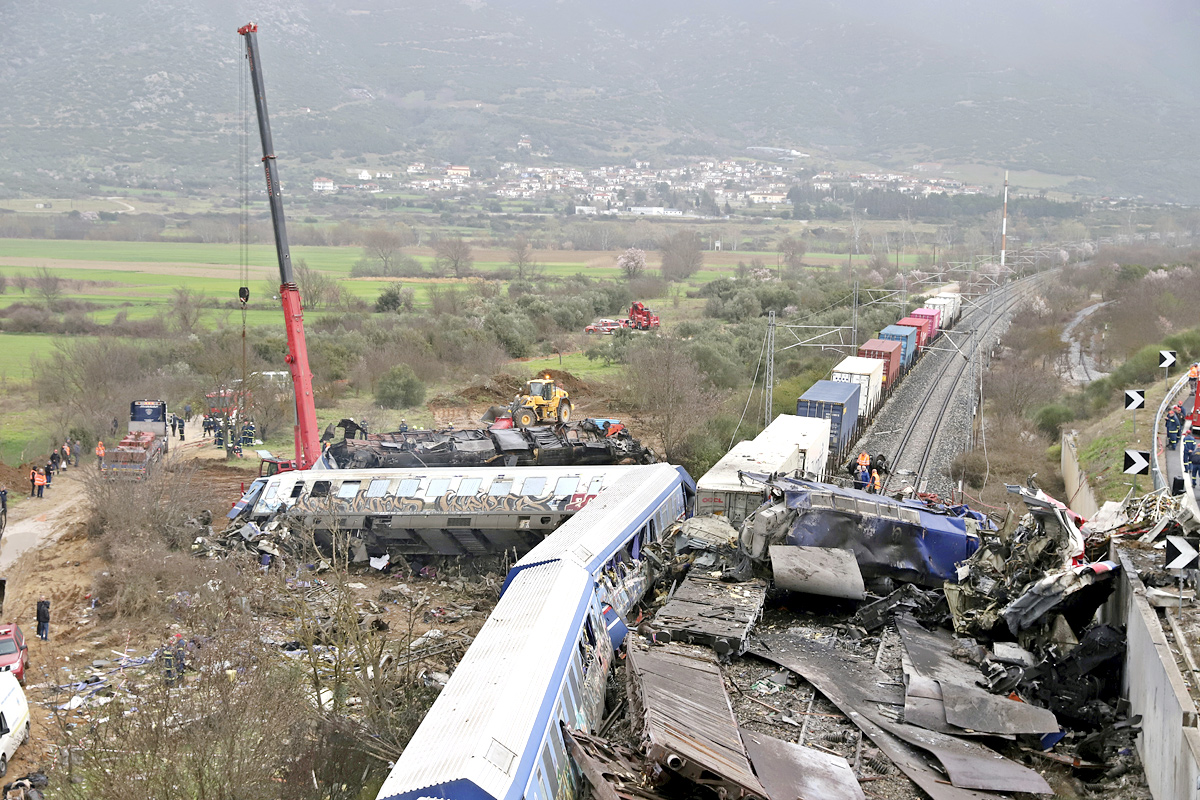 010320230530-Greece-Train-C.jpg 11