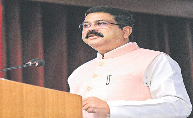 DHARMENDRA-PRADHAN.jpg