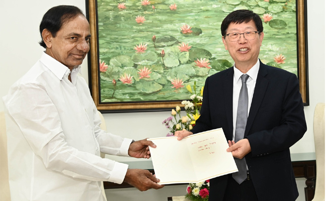 CM-KCR1.jpg