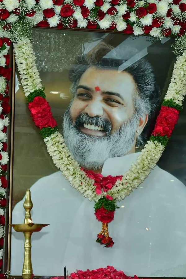 Nandamuri_20Tarakaratna_20Pedda_20Karma_20Photos_5.jpg 2