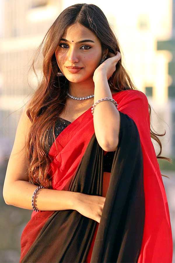 Pranavi-Manukonda.jpg 2