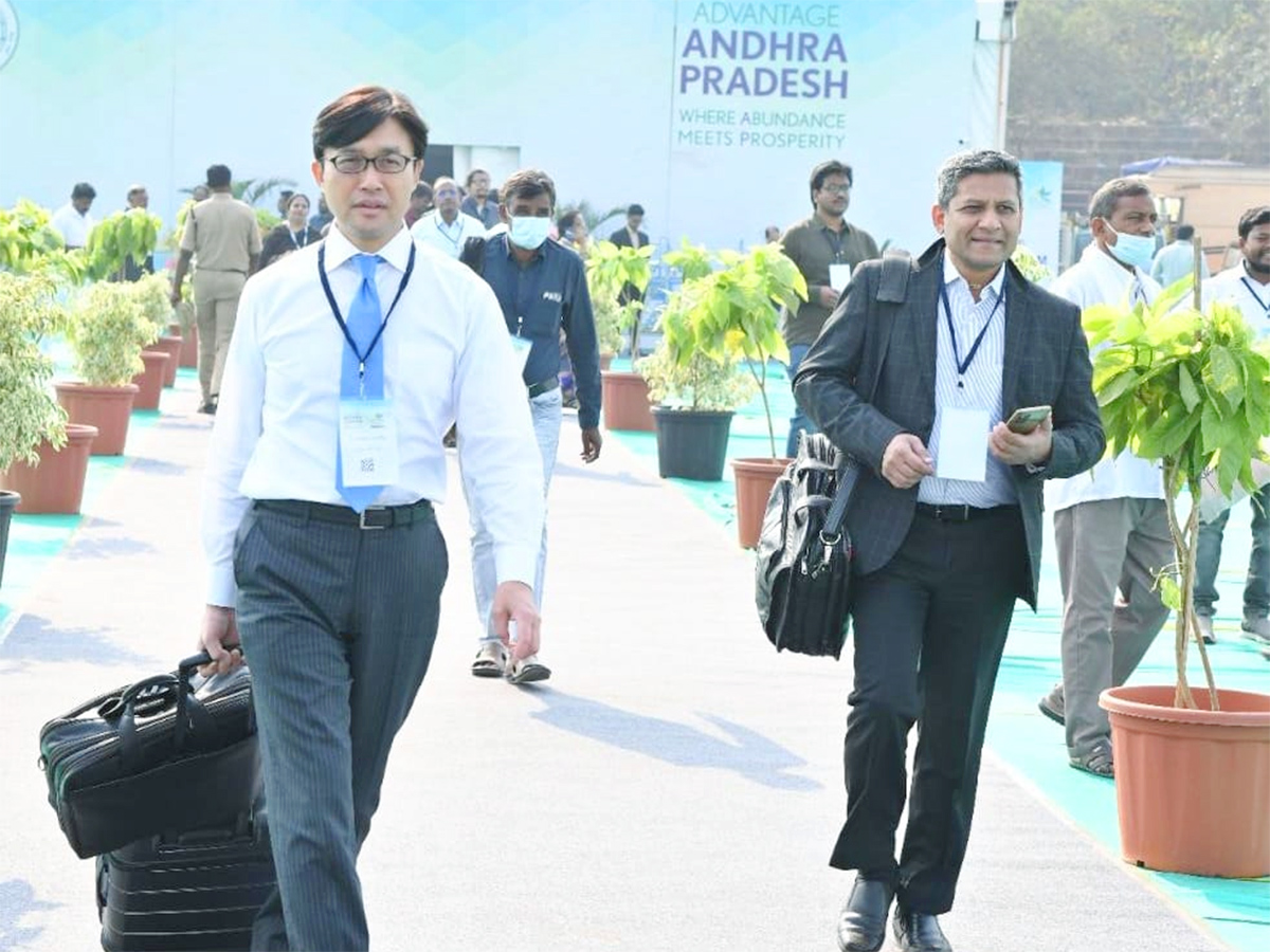 CM_20YS_20Jagan_20inaugurates_20Andhra_20Pradesh_20Global_20Investors_20Summit_202023_12.jpg 12