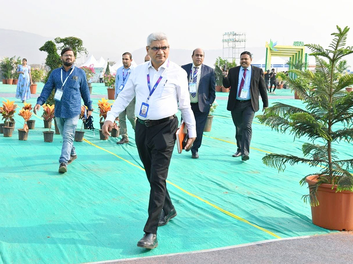 CM_20YS_20Jagan_20inaugurates_20Andhra_20Pradesh_20Global_20Investors_20Summit_202023_34.jpg 33