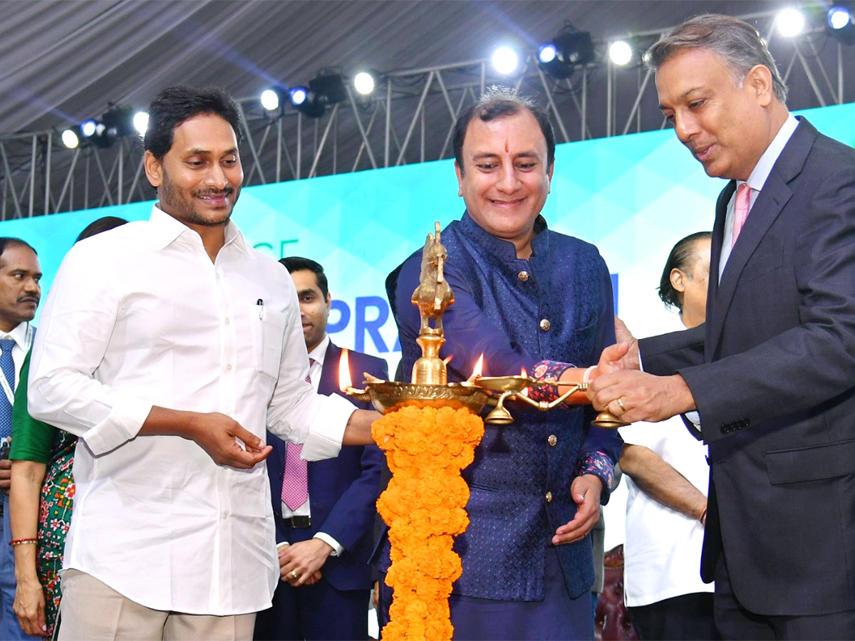 CM_20YS_20Jagan_20inaugurates_20Andhra_20Pradesh_20Global_20Investors_20Summit_202023_8.jpg 8
