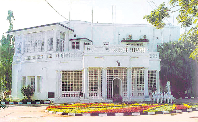 RAJ-BHAVAN-1.jpg