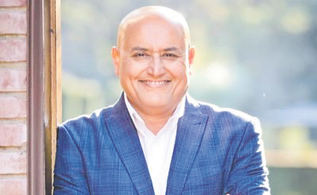 SABEER-BHATIA.jpg