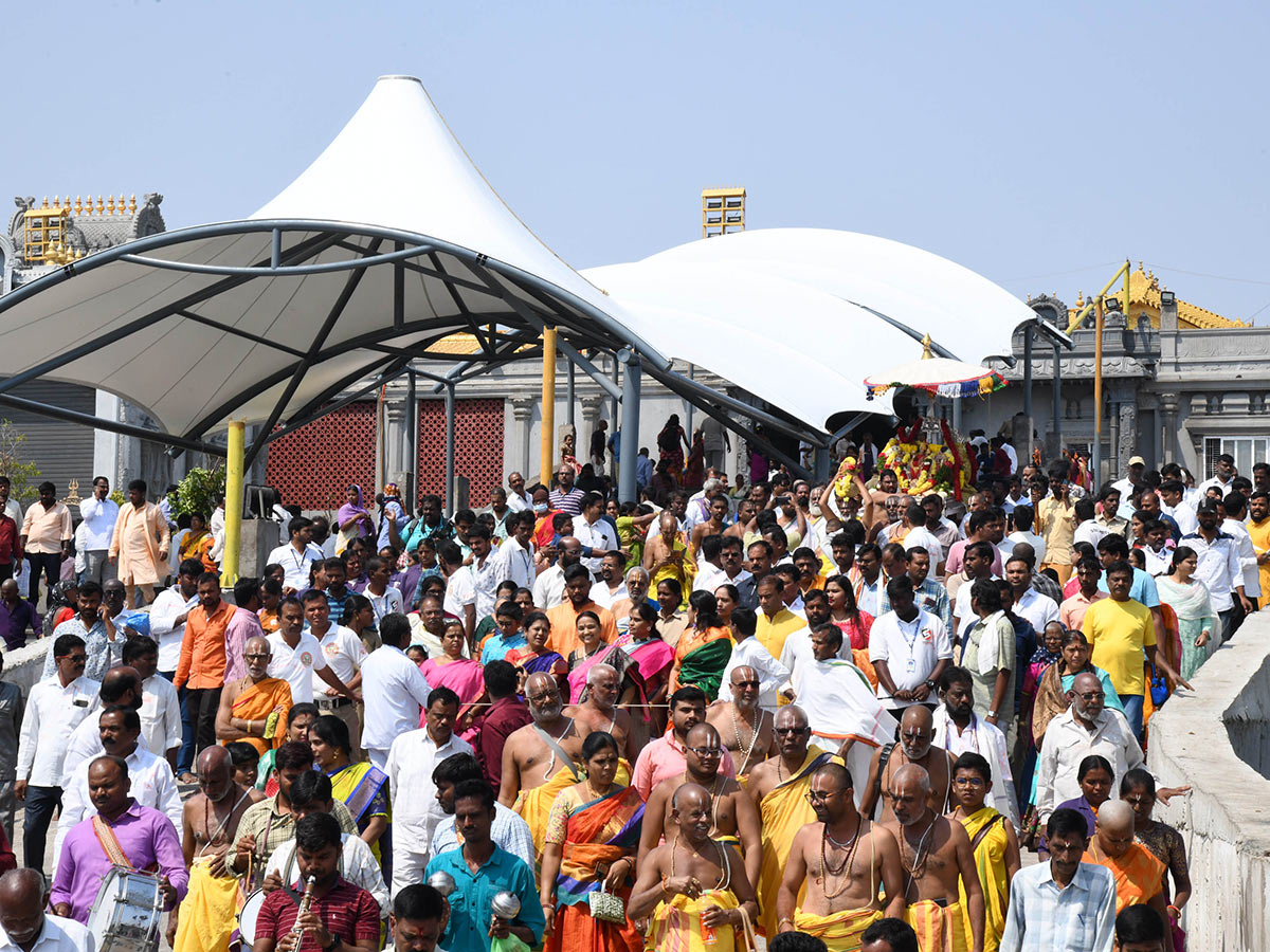 Yadagirigutta_20Narasimha_20Temple_20Brahmotsavams_202023-12.jpg 10