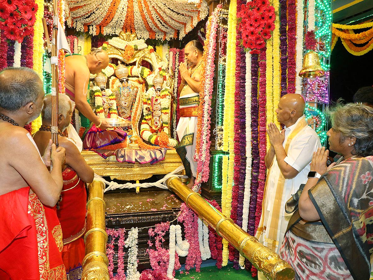 Srivari_20Salakatla_20Theppanotsavam_20in_20Tirumala-10.jpg 10