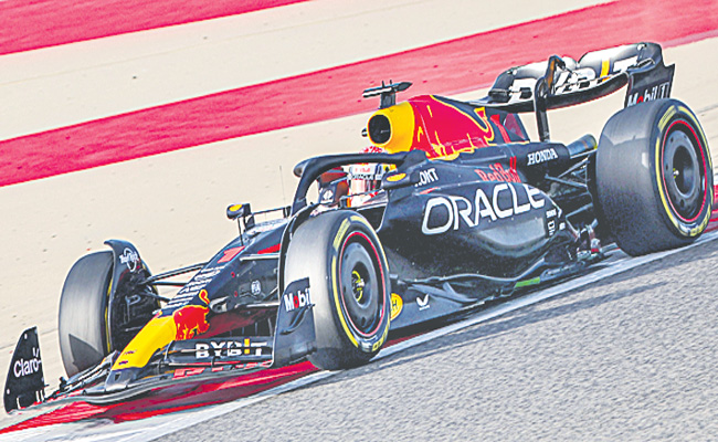 VERSTAPPEN-CAR-REDBULL1.jpg