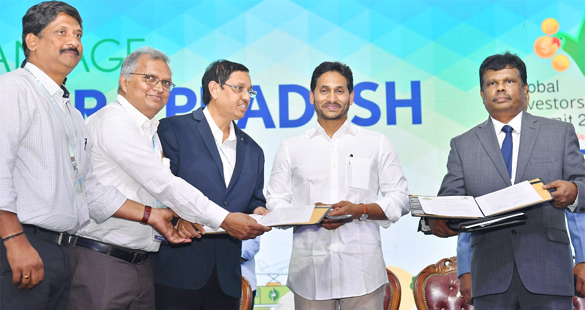 Visakha_20GIS_20MoU_20with_20leading_20companies-40.jpg 39
