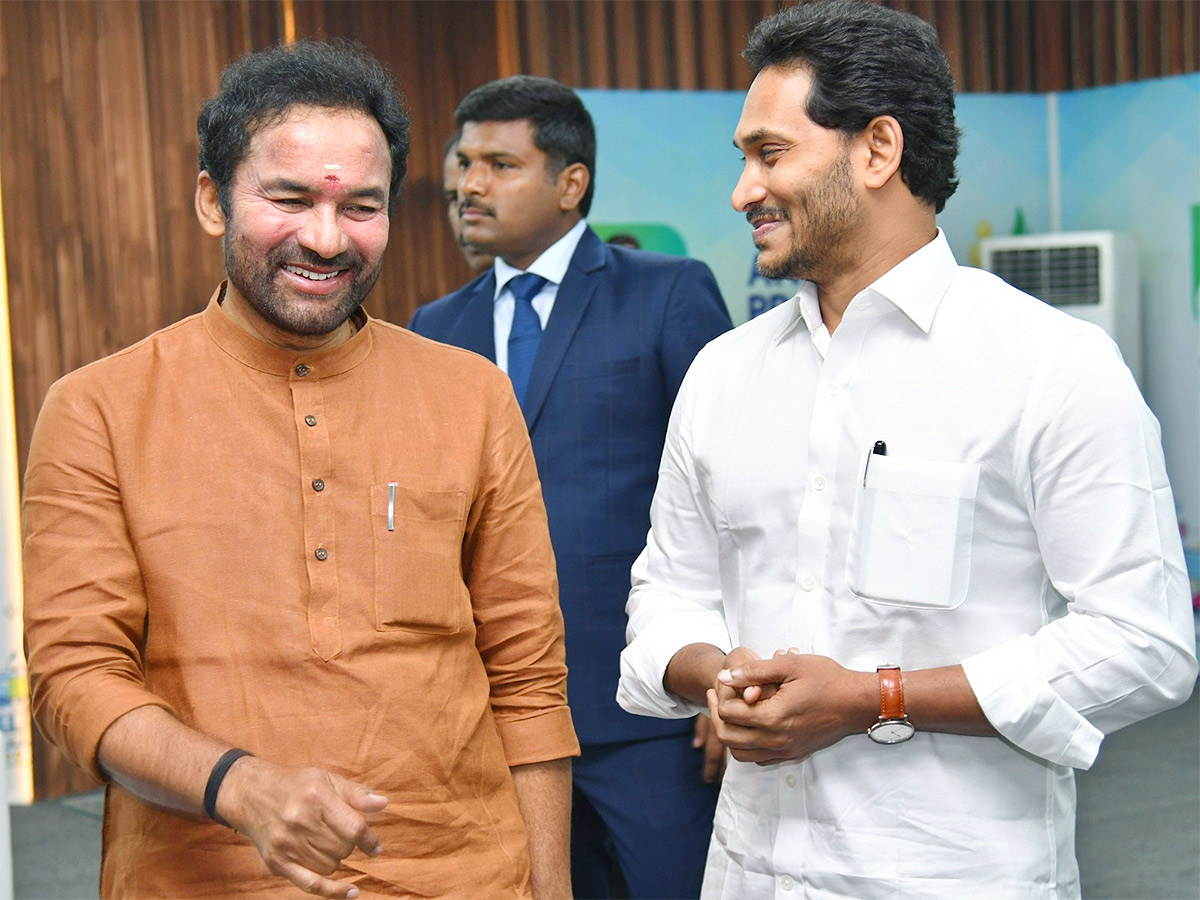 Visakhapatnam_20Global_20Investors_20Summit_20Second_20Day_20Photos-2.jpg 2