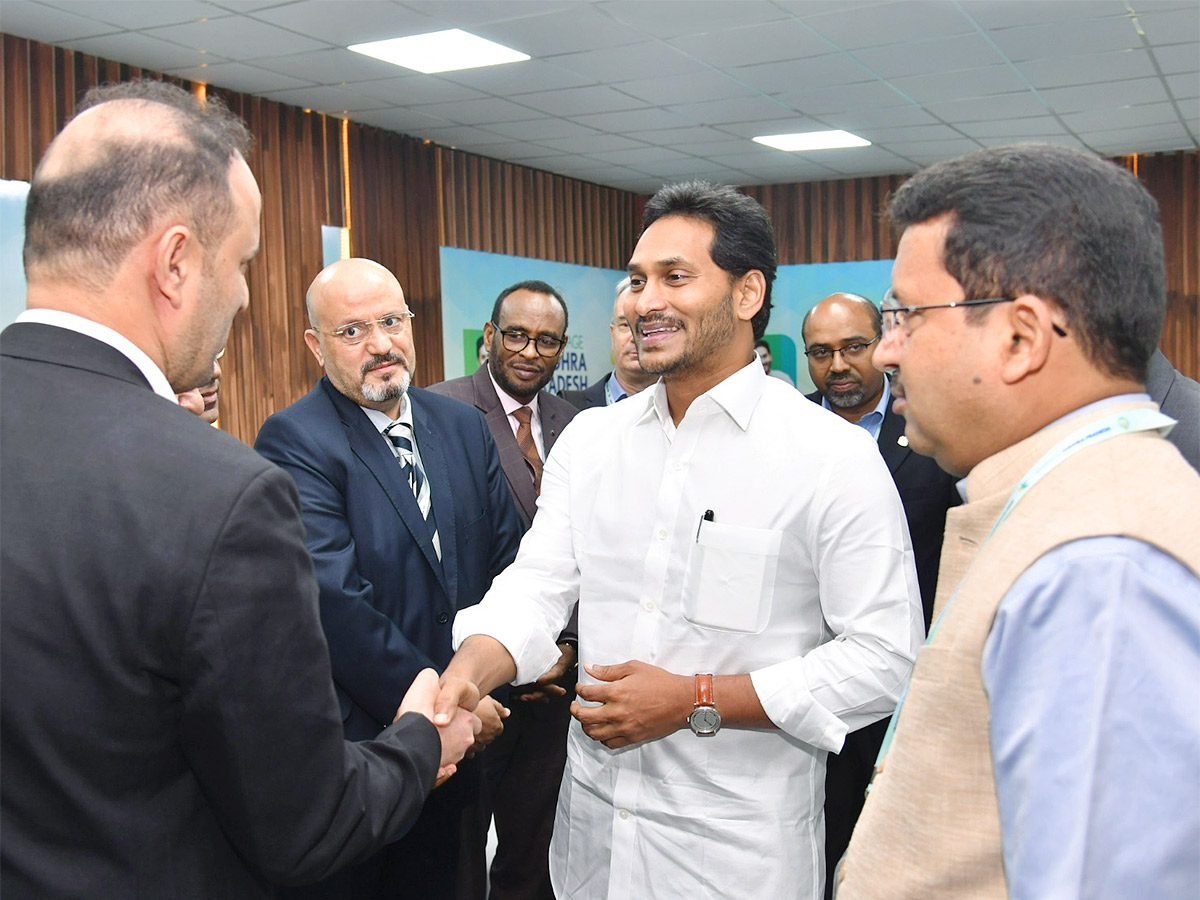 Visakhapatnam_20Global_20Investors_20Summit_20Second_20Day_20Photos-4.jpg 4