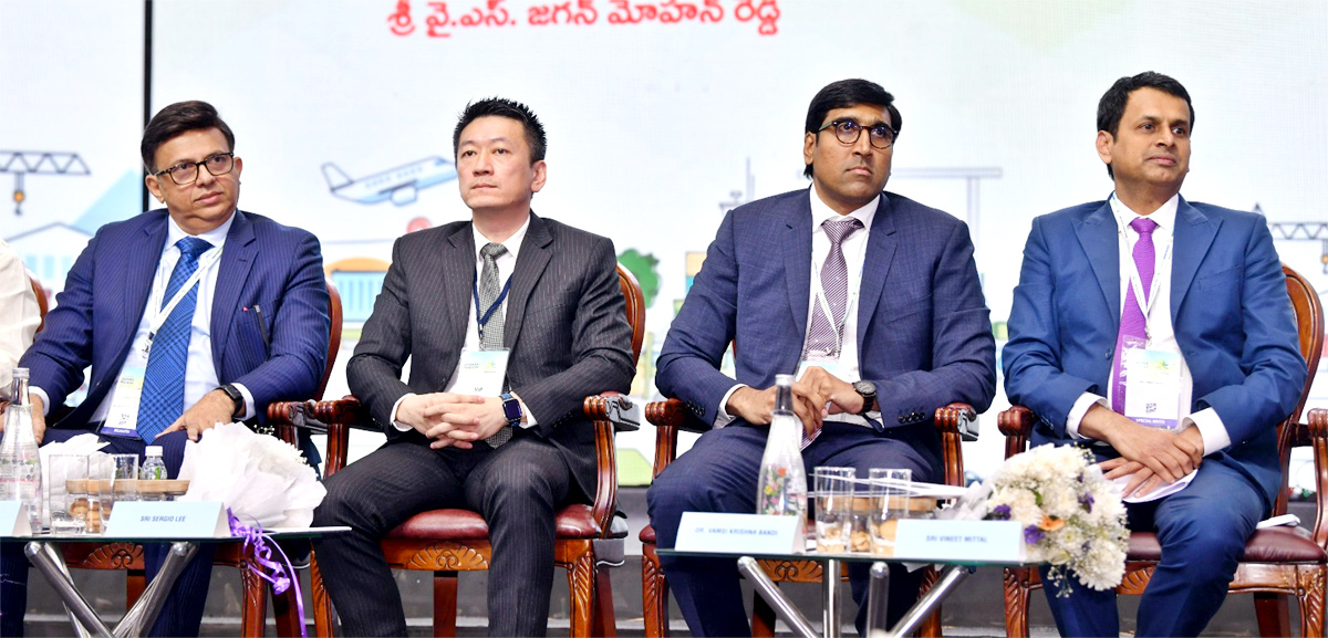YS-JAGAN-1.jpg 48