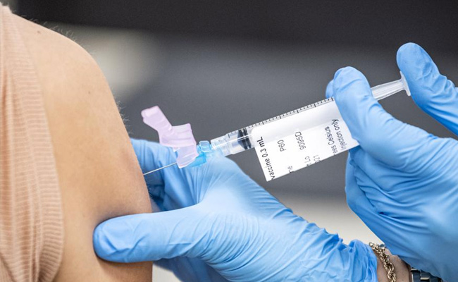 covid-vaccine12.jpg