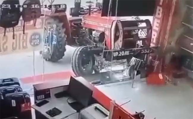 tractor.jpg