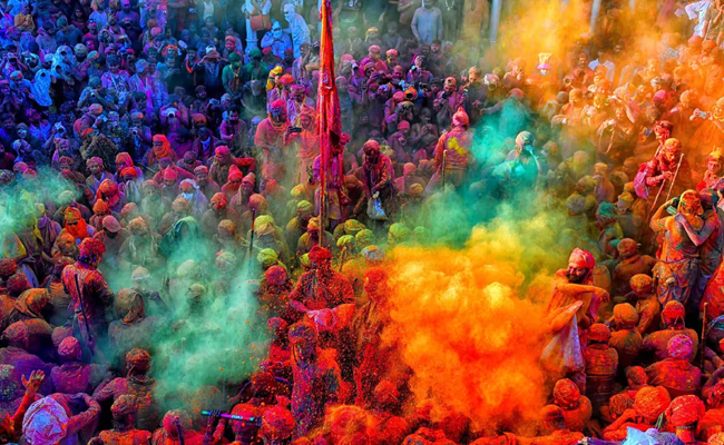 holi.jpg