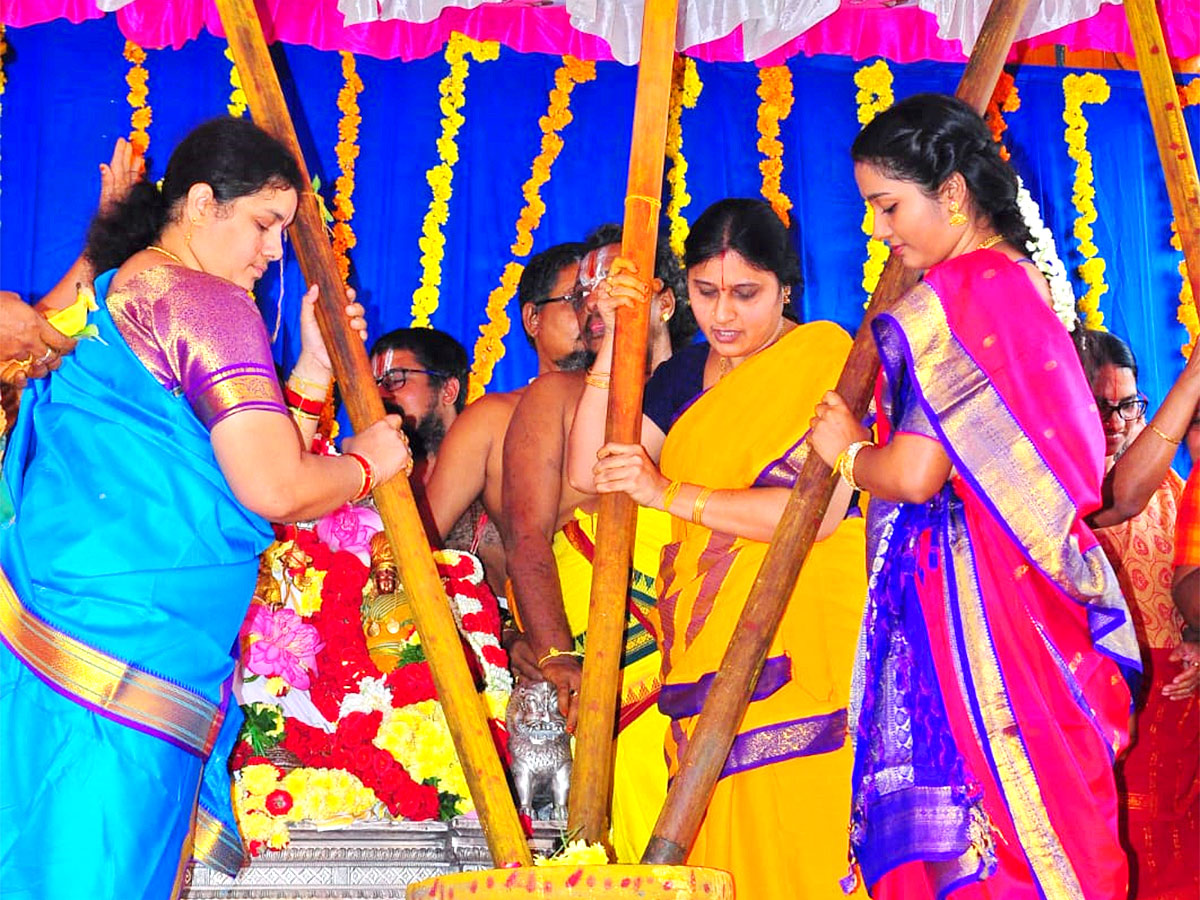 Vasanthotsavam_20at_20Bhadradri_20temple_20Photos-16.jpg 16