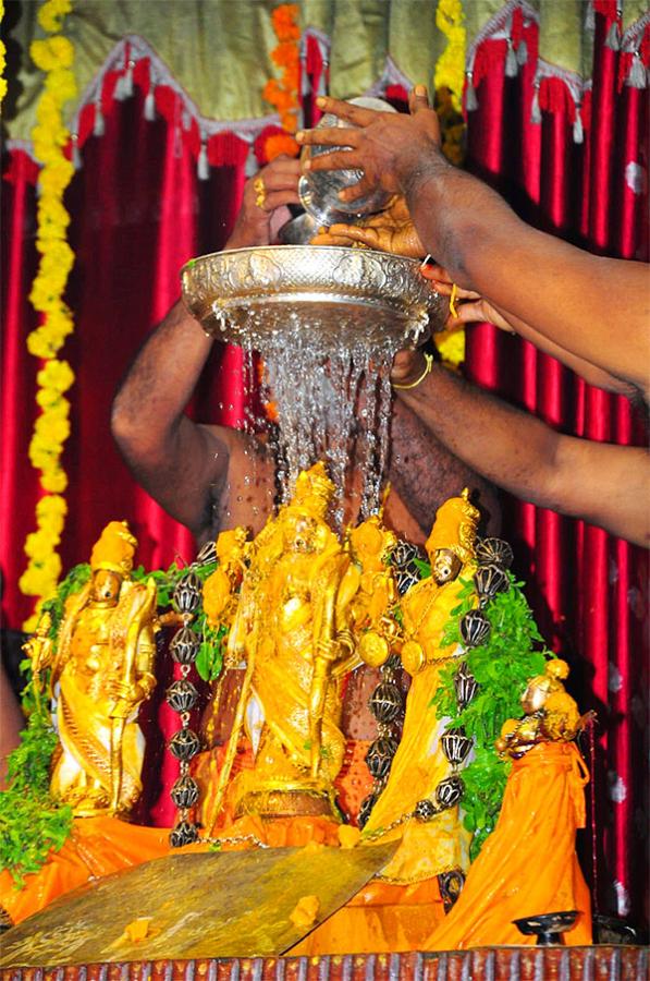 Vasanthotsavam_20at_20Bhadradri_20temple_20Photos-19.jpg 19