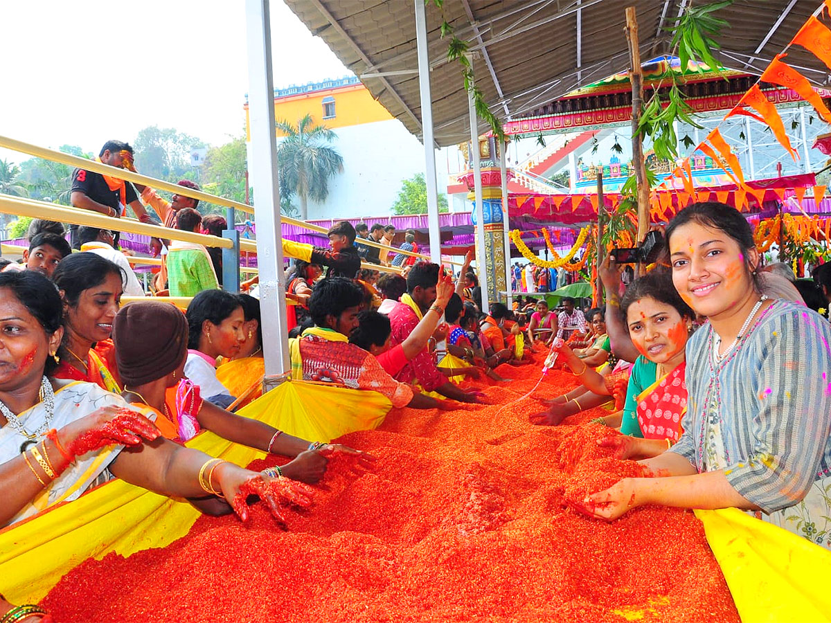 Vasanthotsavam_20at_20Bhadradri_20temple_20Photos-2.jpg 2