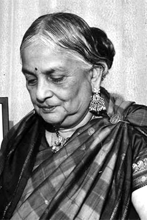 008_20Kamla_20Chattopadhyay.jpg 9