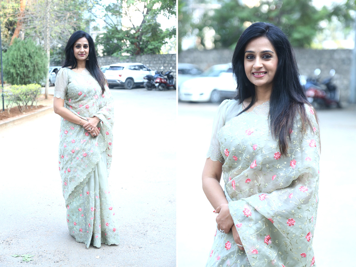 Actress_20Laya_20Latest_20Photos_20Viral_1.jpg 1