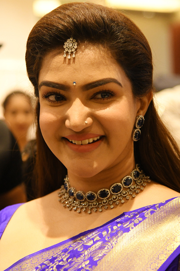 Actress_20Honey_20Rose_20At_20Vizag_20Photos_6.jpg 6