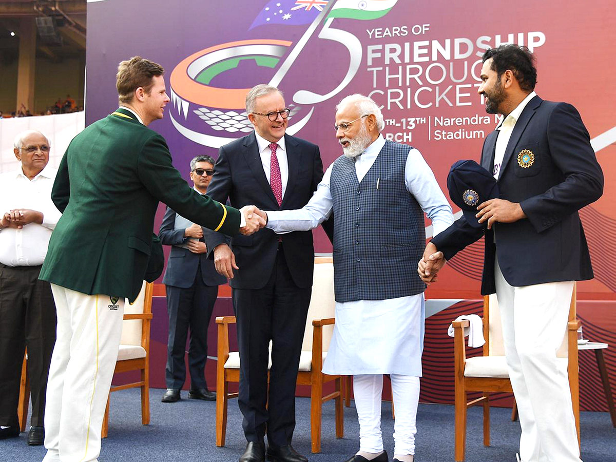 PM_20Modi_20And_20Australian_20PM_20Anthony_20Watch_20India_20Australia_20Fourth_20test-2.jpg 2