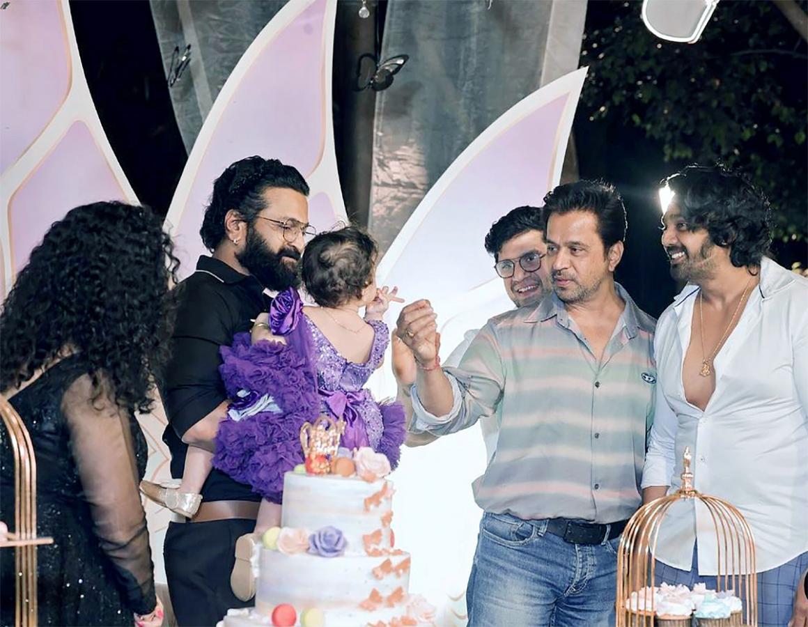 Kantara_20Hero_20Rishab_20shetty_20daughter_20birthday_20celebration_20photos-3.jpg 3